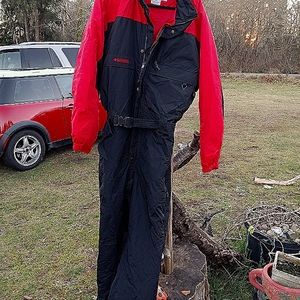 Men's snow suit with gloves